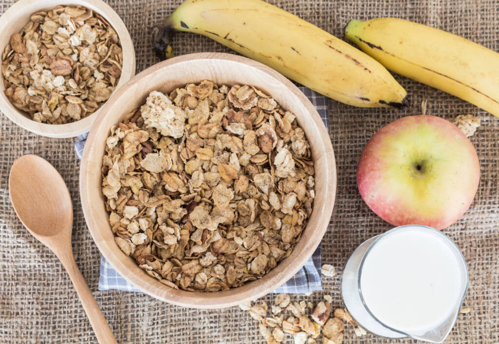 oats, bananas and apples